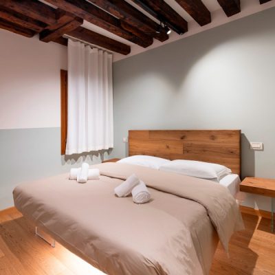 Suite 1 floor - Bedroom