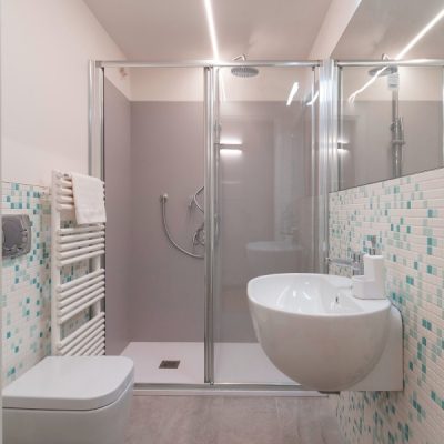 Suite 2 floor - Bathroom